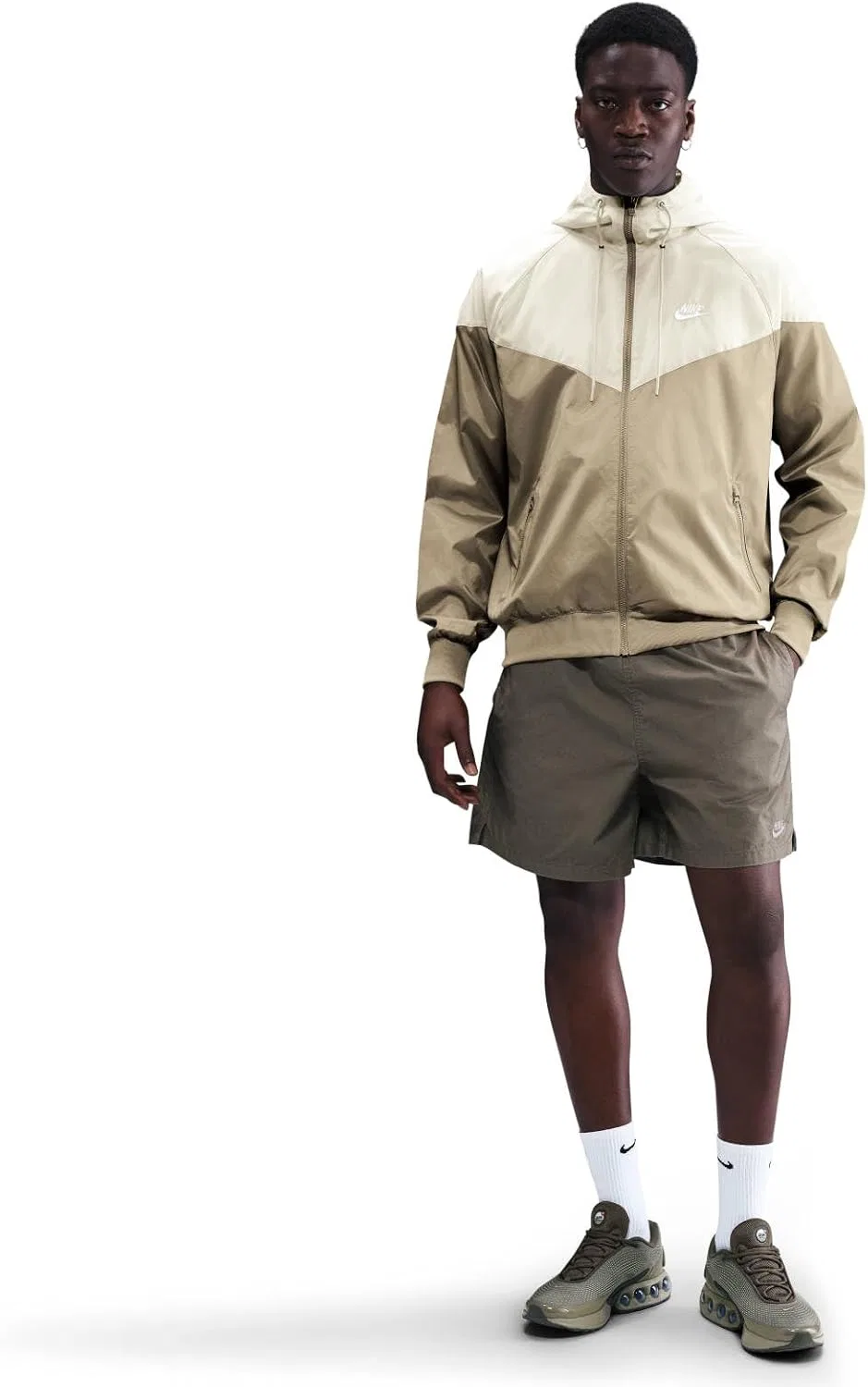 Ветровка Nike Sportswear Windrunner, Parachute Beige/Light Khaki/White — фото 3