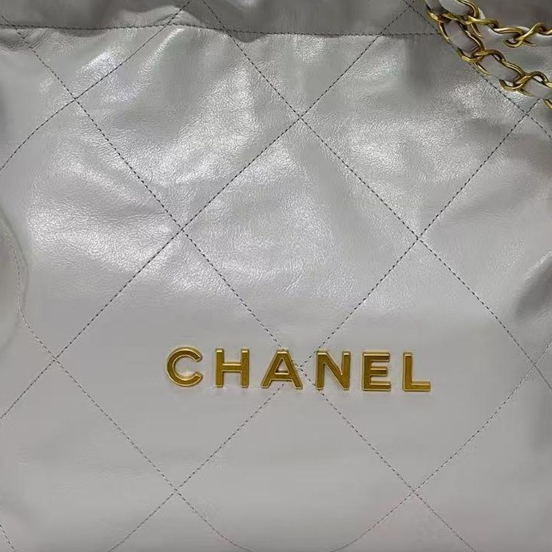CHANEL Кожаная сумка хобо, плечевая сумка, кроссбоди Trumpets женская серая — фото 2
