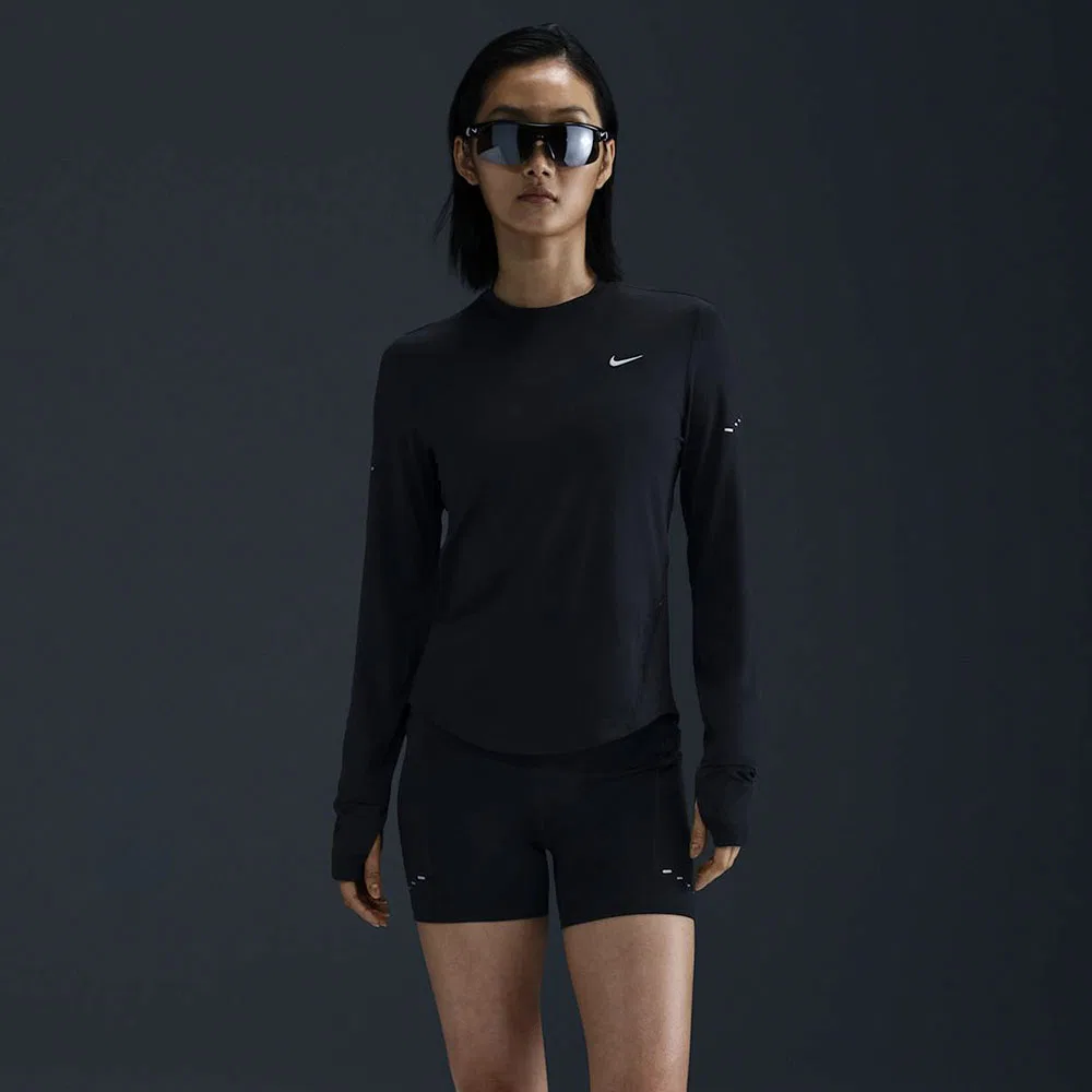 Женский беговой топ Nike Swift Dri-Fit UV с длинным рукавом чёрного цвета