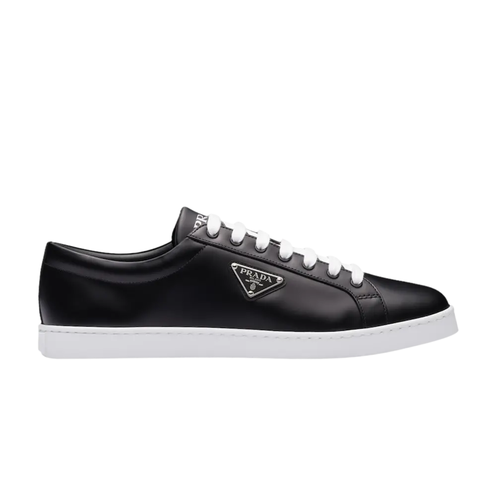 

Кроссовки Prada из матовой кожи, черный