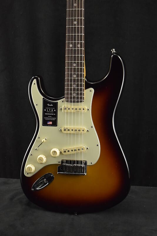 

Электрогитара Fender American Ultra Stratocaster Left-Hand Rosewood Fingerboard Ultraburst