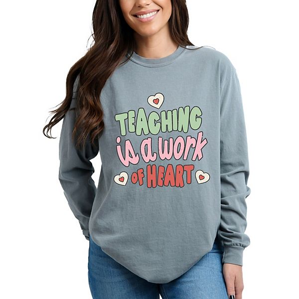 

Футболка Teaching is a work of heart с длинным рукавом, окрашенная в стиле garment dyed Simply Sage Market, Grey, Серый, Футболка Teaching is a work of heart с длинным рукавом, окрашенная в стиле garment dyed Simply Sage Market, Grey