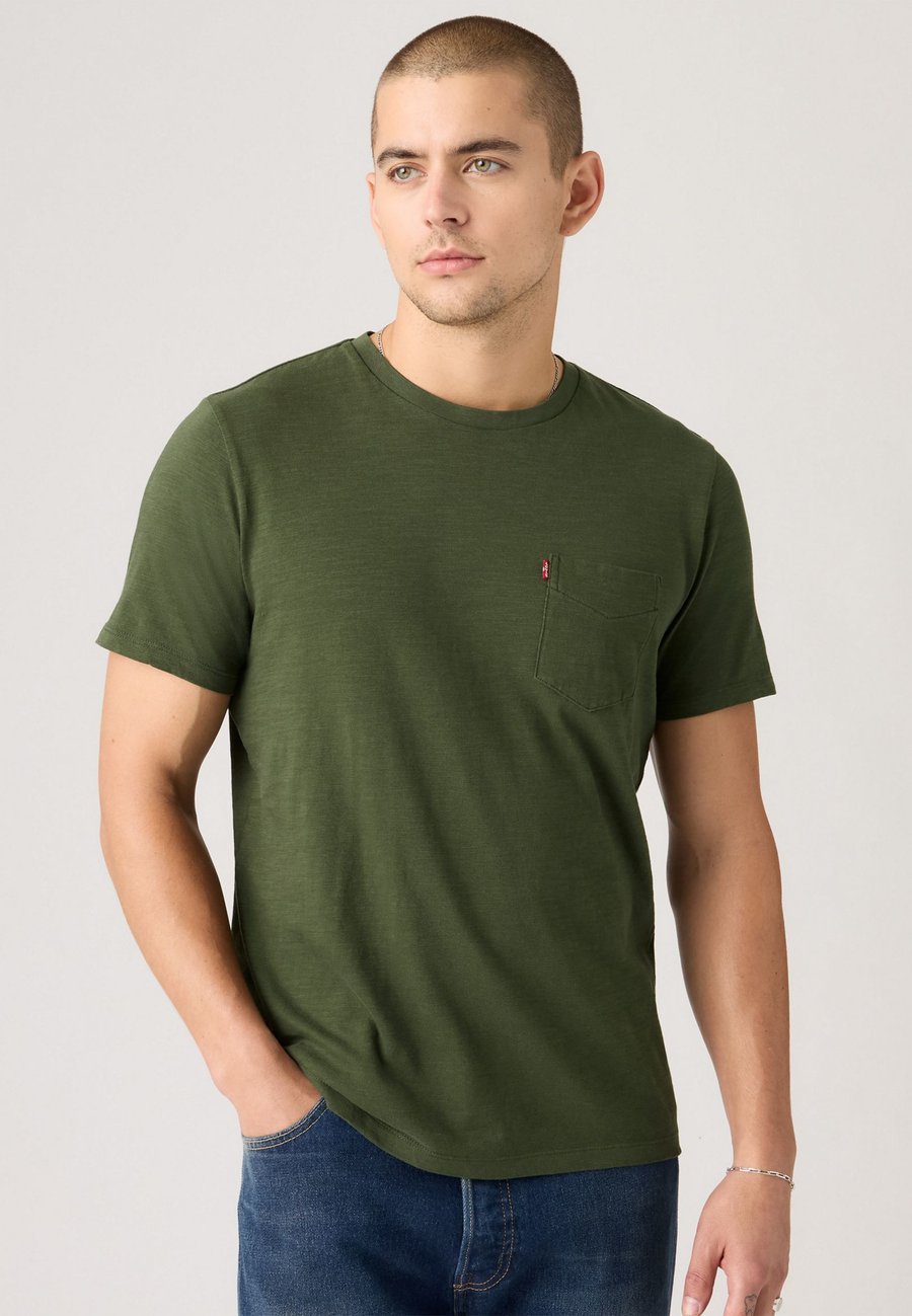 

Футболка Levi's CLASSIC TEE, Duffel Bag Slub/Dark Green