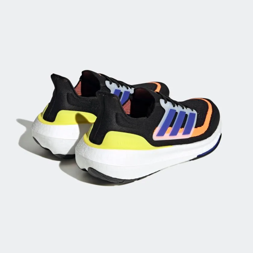 Мужские кроссовки Adidas Ultraboost Light Legacy, черный/синий/ярко-желтый — фото 4