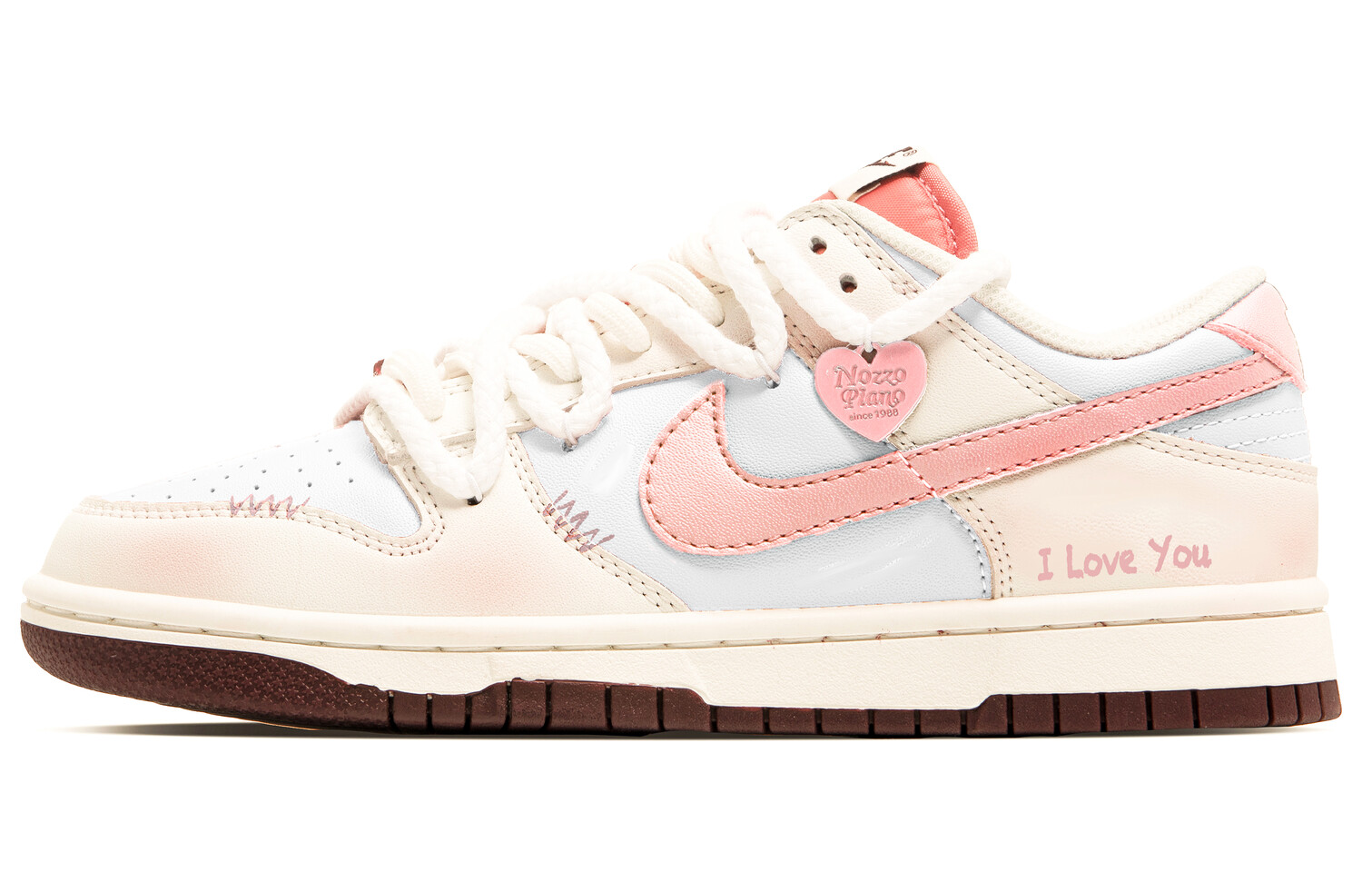 

Кроссовки Nike Dunk Lifestyle Shoes Women's Low-top White/pink/beige, белый