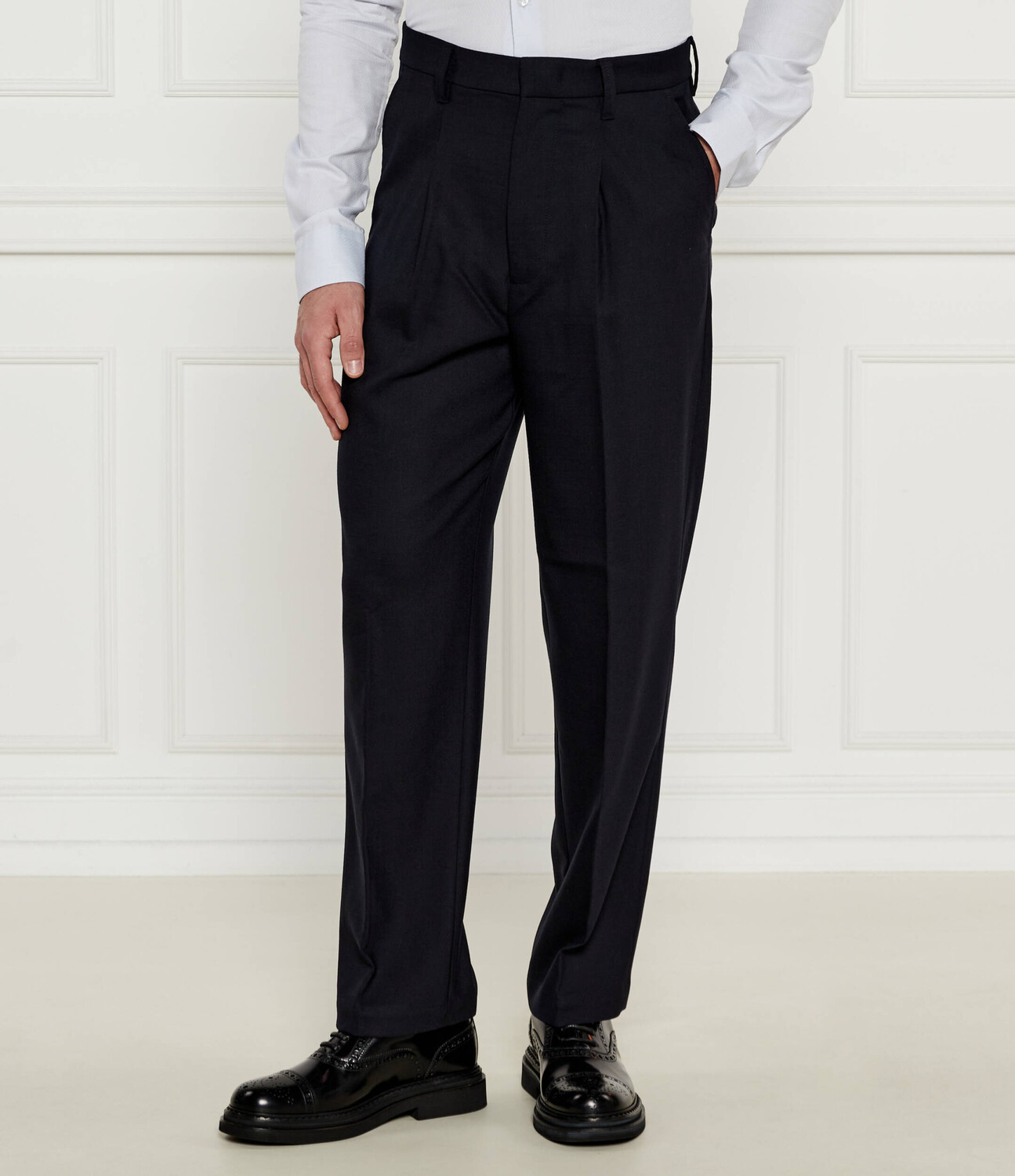 

Брюки Emporio Armani flare fit, черный