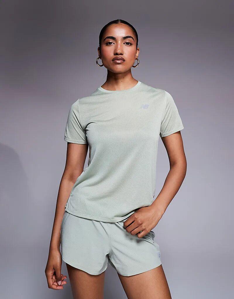 

Футболка New Balance Athletics светло-зеленого цвета