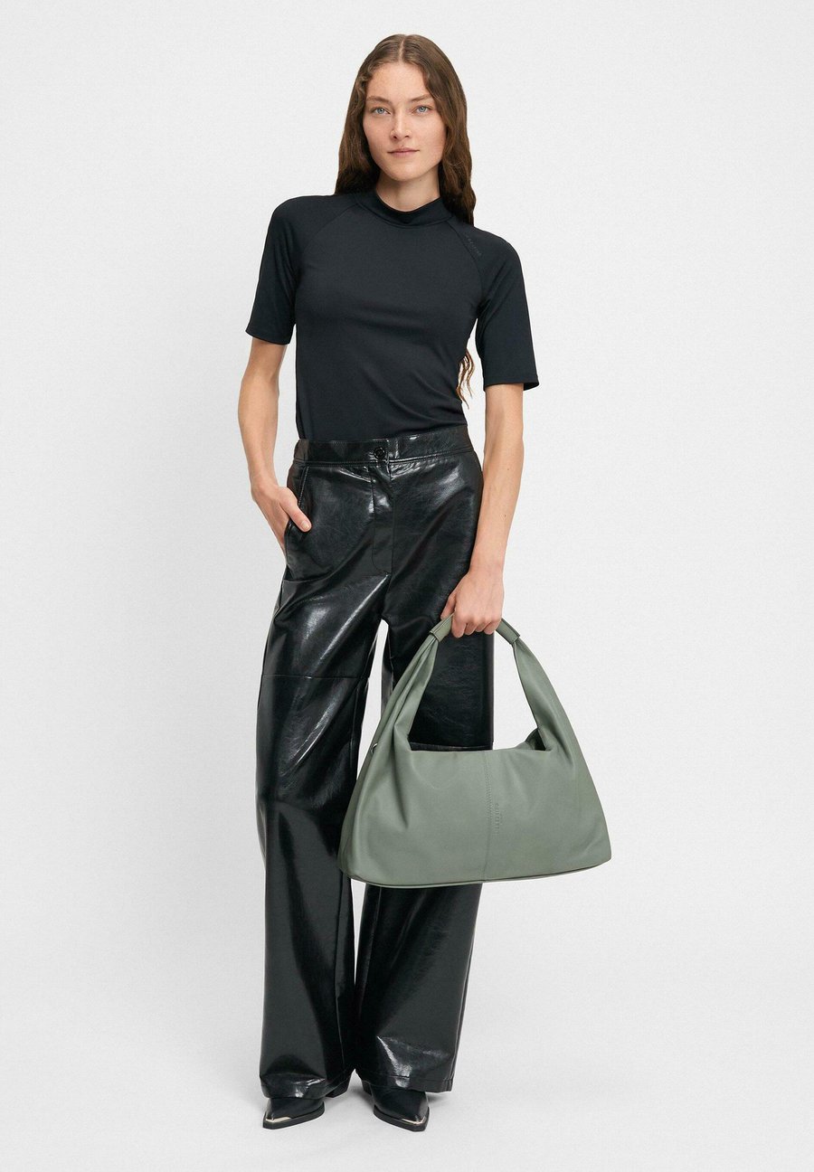 

Сумка Liebeskind Berlin Handbag, Helles Olivgrün/Olive