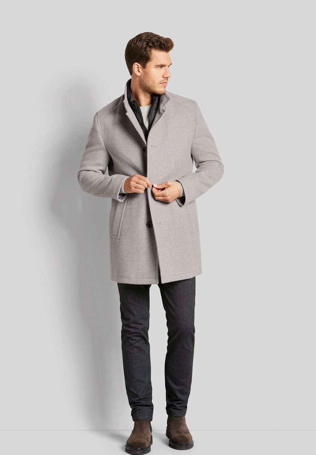 

Короткое пальто MODERN FIT bugatti, бежевый