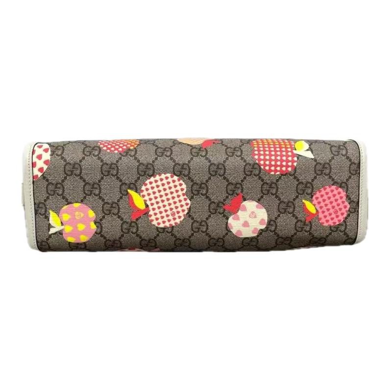 Кожаная косметичка-клатч GUCCI — фото 4