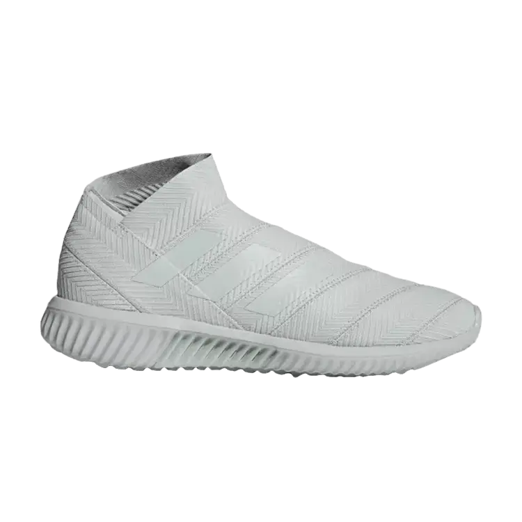 

Кроссовки Nemeziz Tango 18.1 TR 'Ash Silver', серебряный