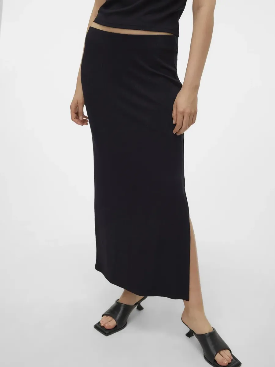 

Юбка из джерси Vero Moda "VMMARY 7/8 SKIRT JRS GA NOOS", черный