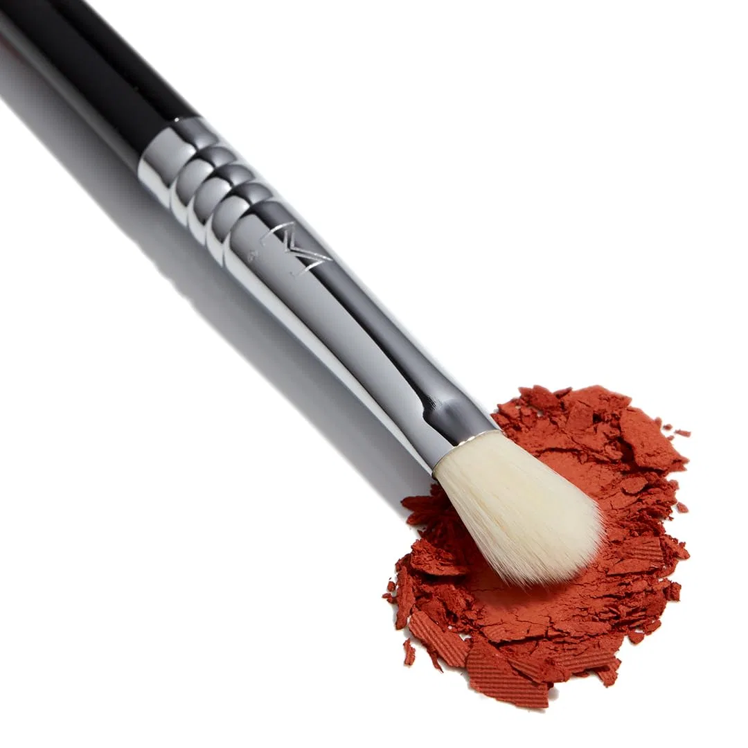 Кисть для растушевки теней «E27 Detail Eyeshadow Blending Brush» от Sigma Beauty Sigma Beauty — фото 4