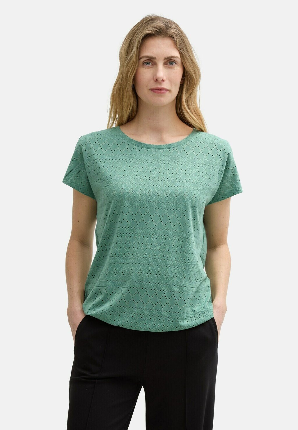 

Базовая футболка AJOUR CREW NECK TOM TAILOR, зеленый