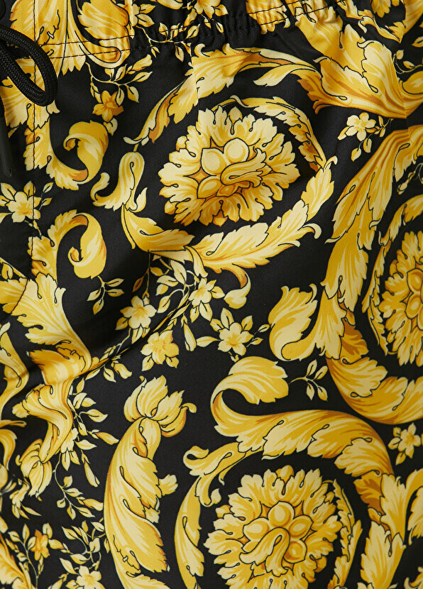 Черно-желтые шорты с узором в стиле барокко Versace — фото 4