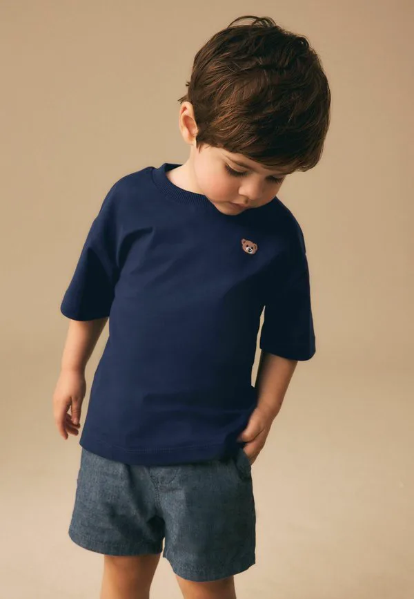 Футболка с коротким рукавом и небольшим графическим принтом Next, Navy Blue Embroidery Bear — фото 2