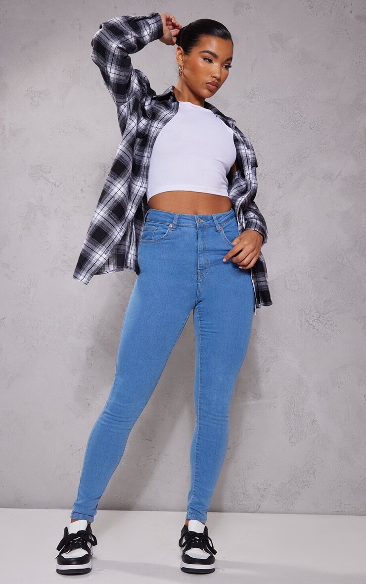 

PrettyLittleThing Светлые джинсы скинни L30 с 5 карманами