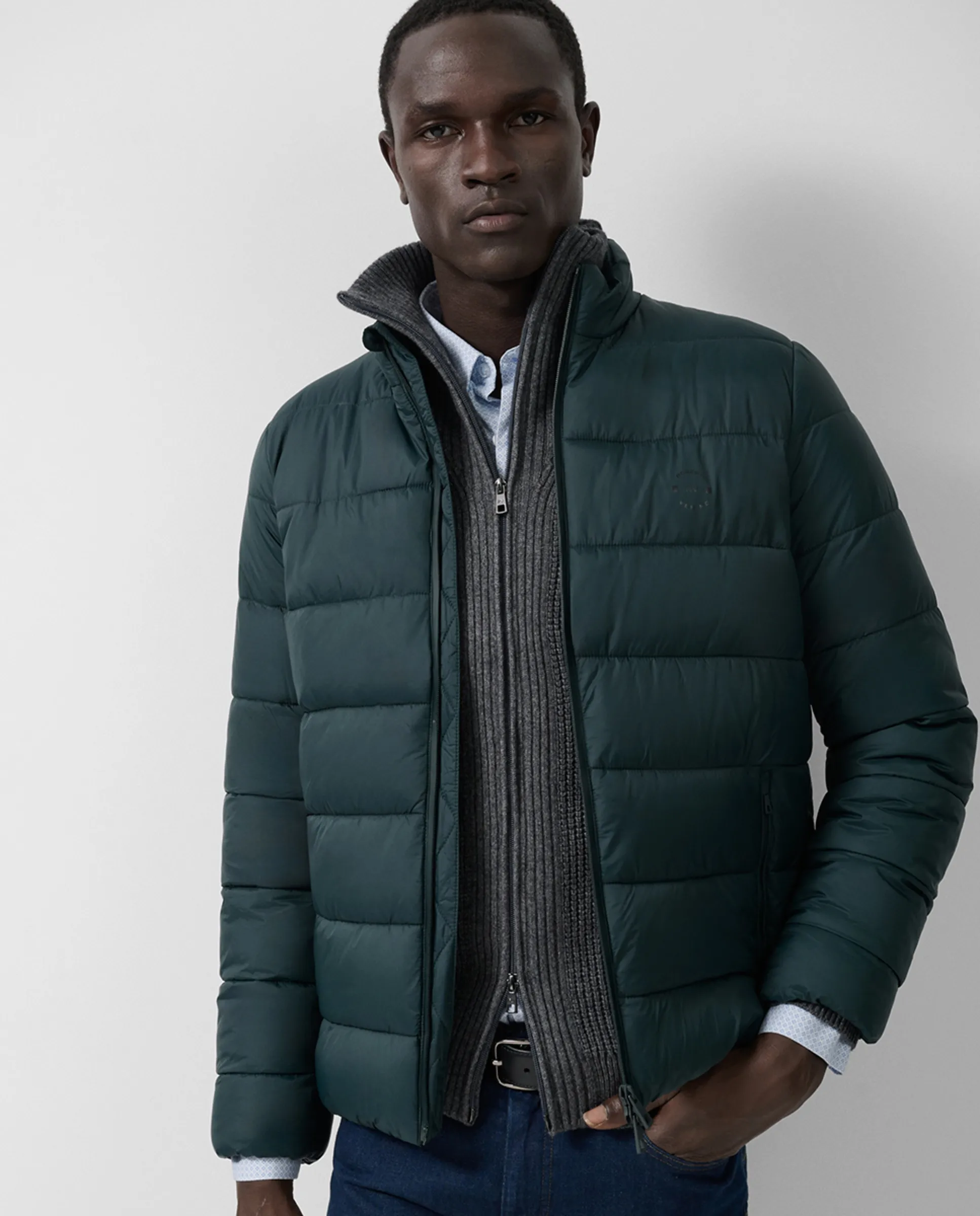 

Мужская стеганая техническая куртка Roberto Verino, темно-зеленый