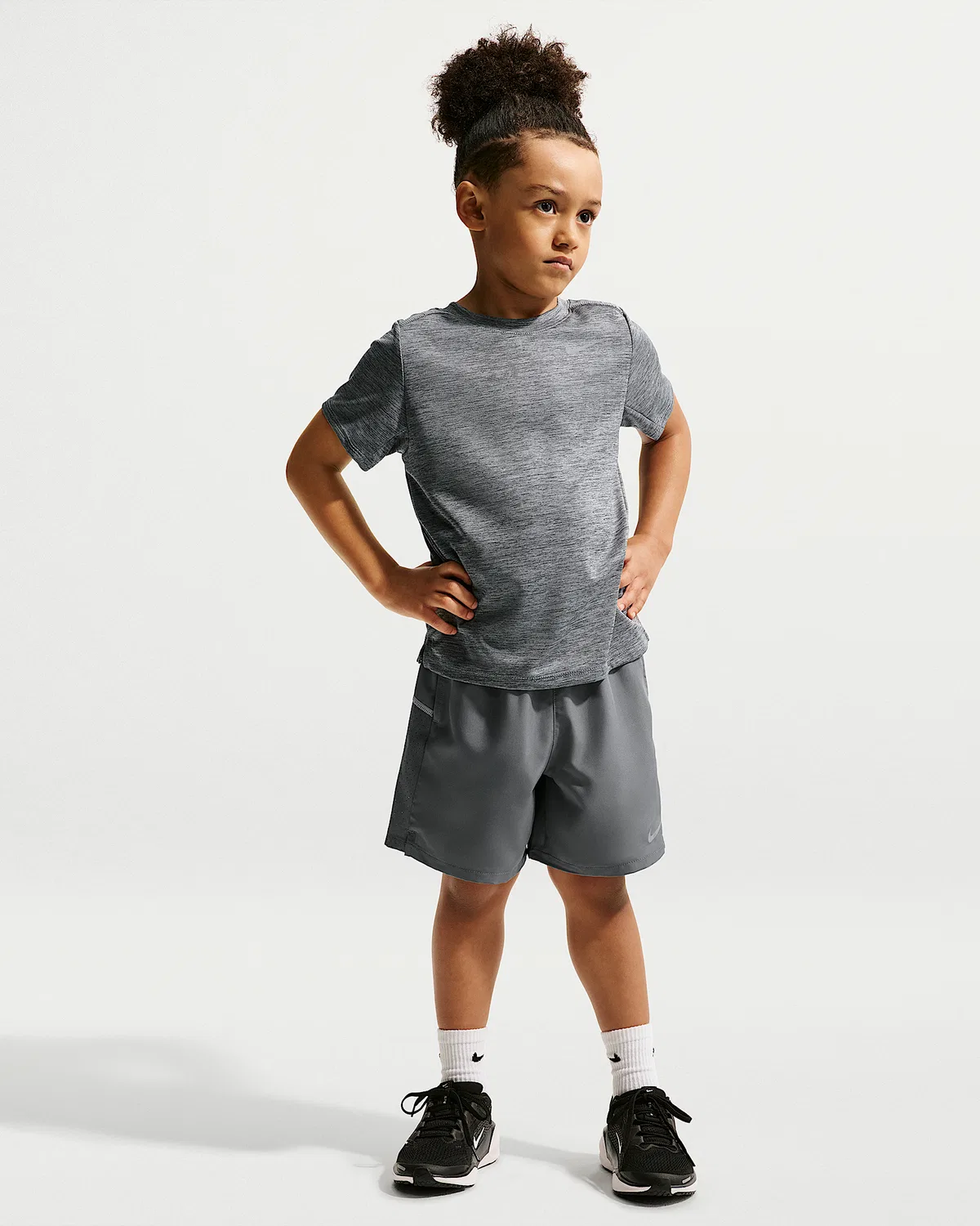 Детский комплект Nike Dri-FIT Miler: топ и шорты, Smoke Grey