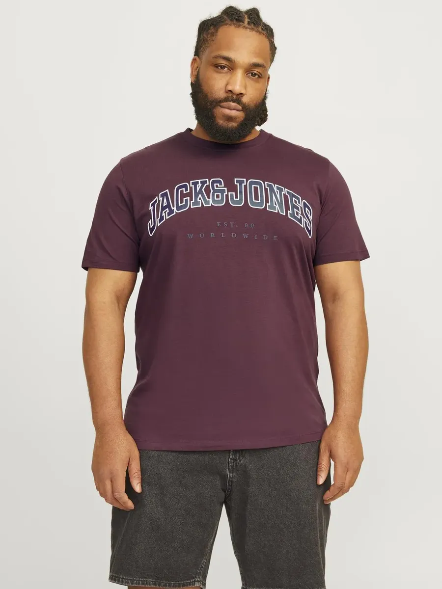 

Футболка Jack & Jones PlusSize "JJECALEB VARSITY TEE SS O-NECK NOOS PLS", цвет Vineyard Wine