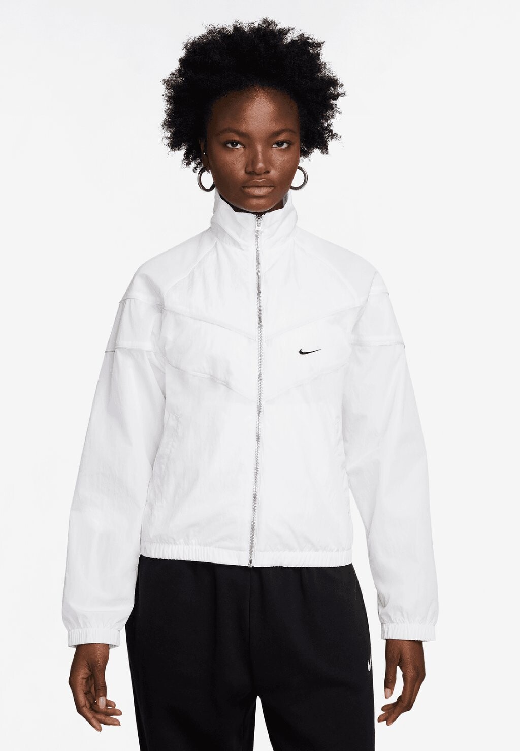 

Спортивная куртка Nike, белый