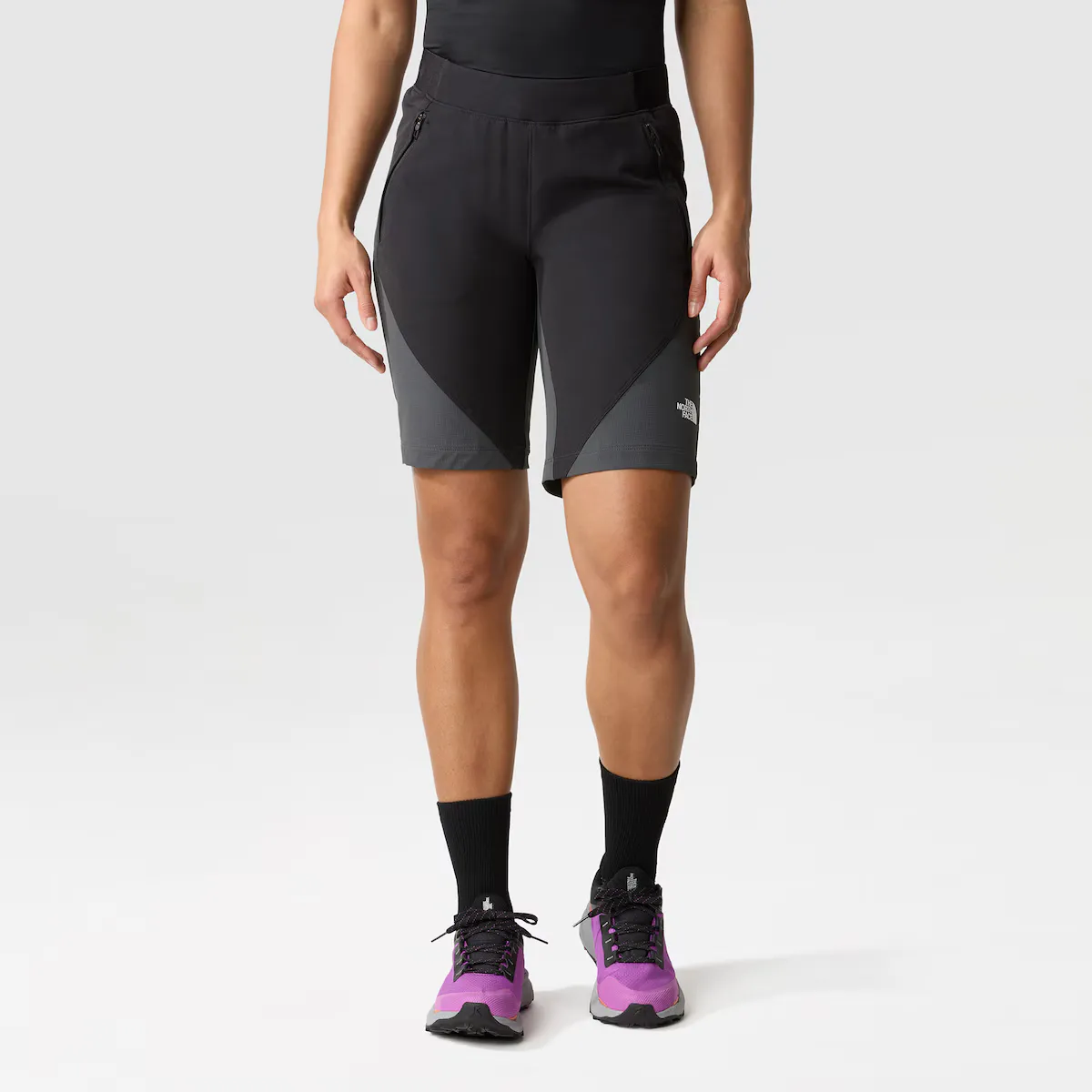 

Женские шорты Stolemberg Alpine Slim Straight The North Face Bermuda, чёрный