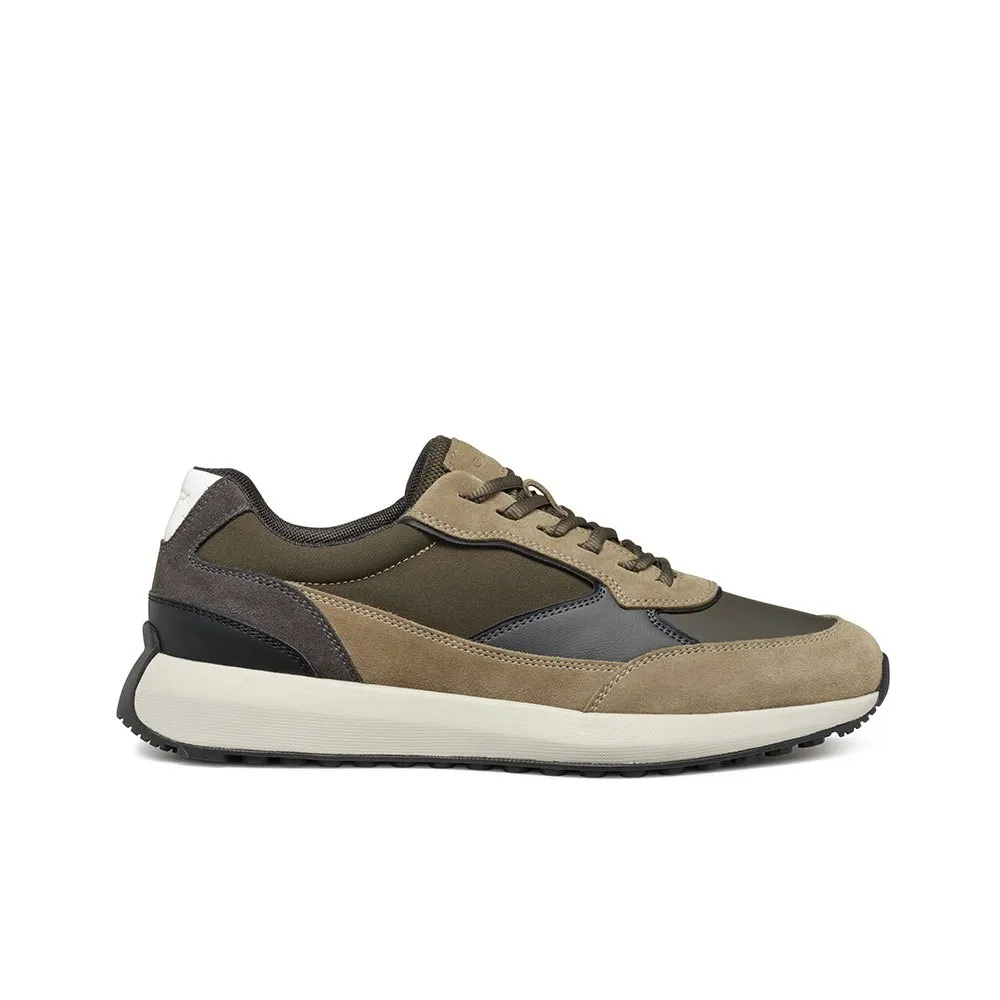 

Кроссовки Geox U Volpiano A trainers, коричневый