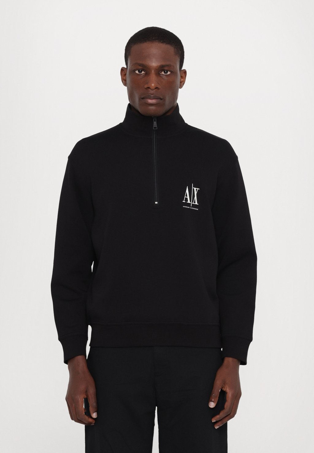 

Толстовка Armani Exchange, черный