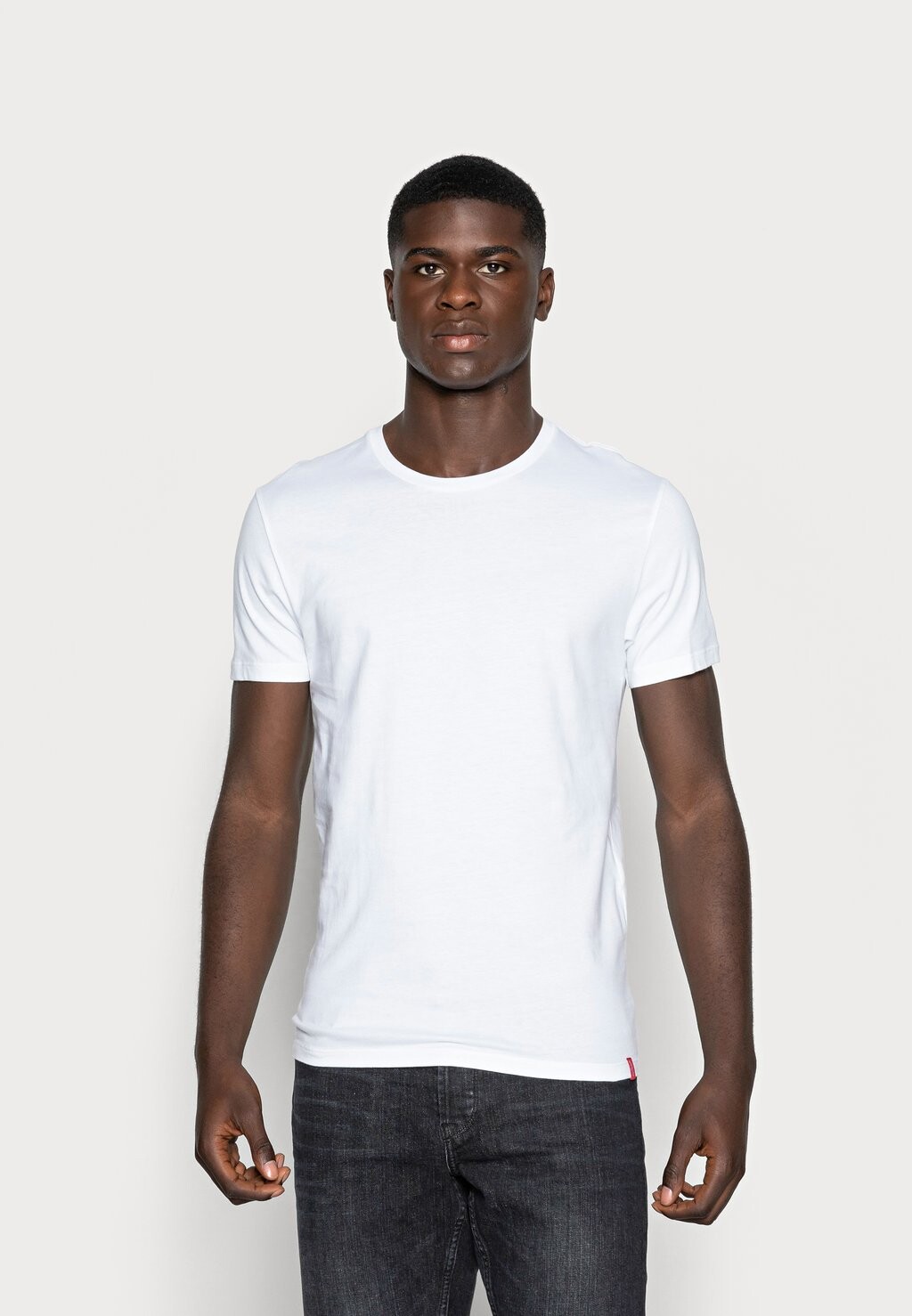 базовая футболка Slim Crewneck 2 Pack Levi's, цвет white/heather grey — фото 4