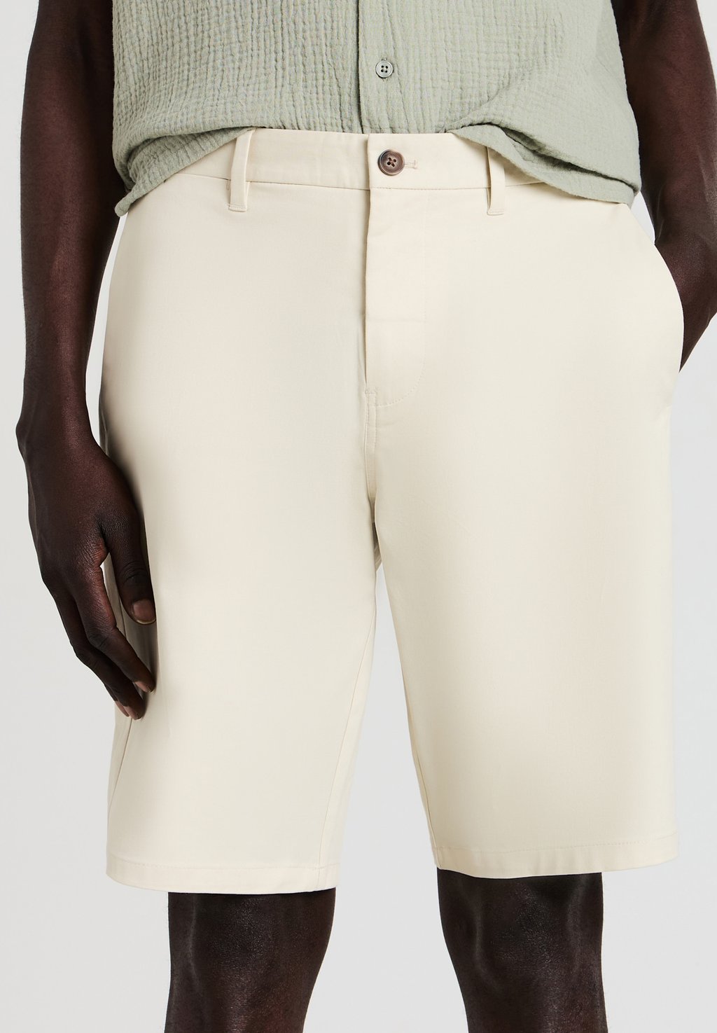 

Шорты CENTRALE Calliope, цвет Beige Chiaro