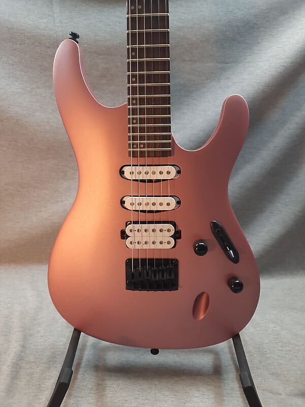 

Электрогитара Ibanez S561-PMM Pink Gold Metallic Matte
