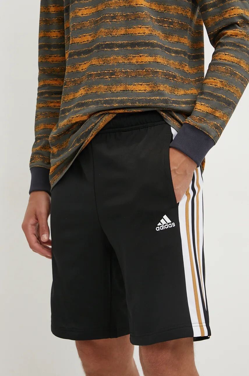 

Шорты adidas Tiro, черный