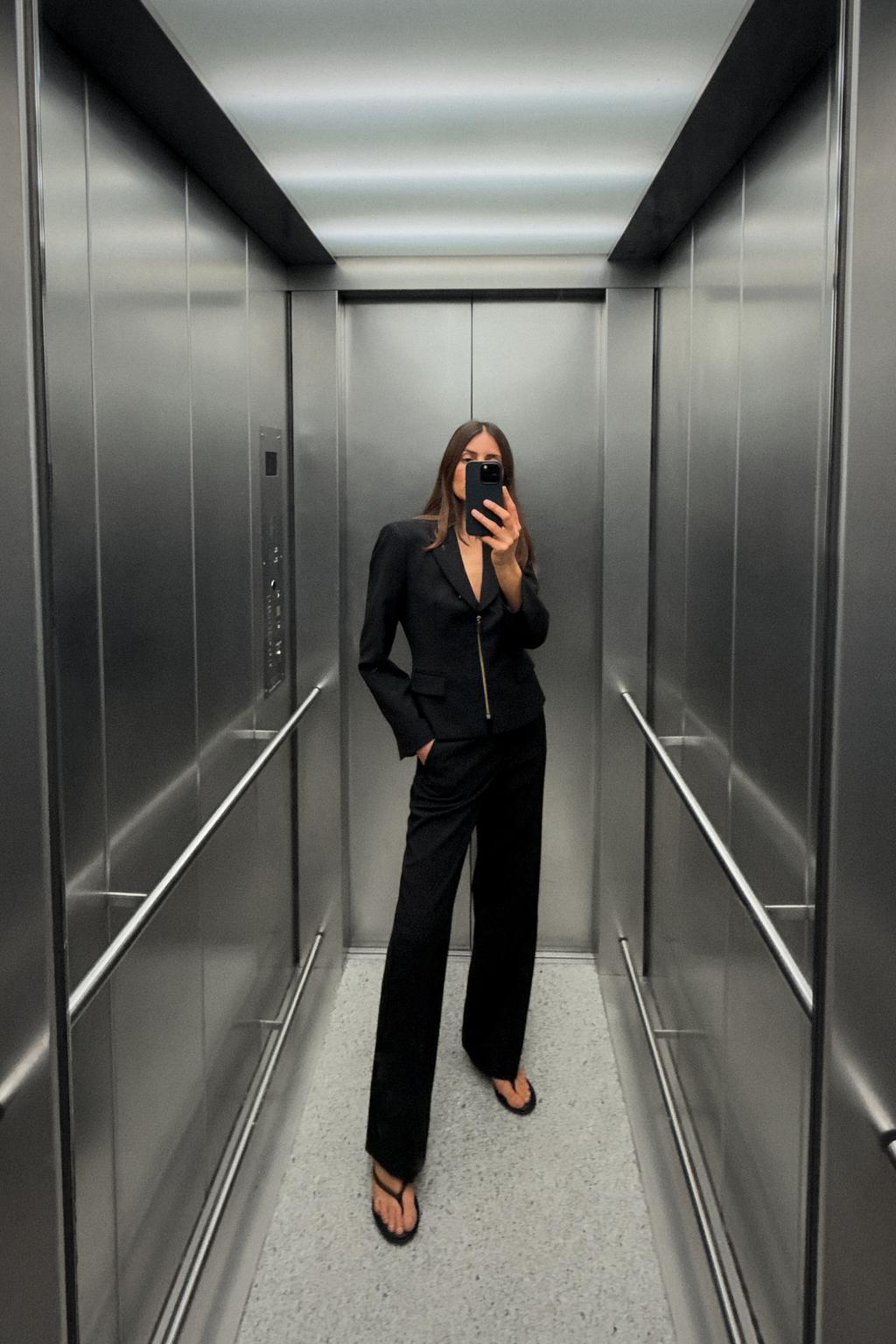 

Брюки-ботфорты с высокой талией ZARA, черный