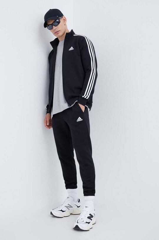

Спортивный костюм Adidas adidas, черный