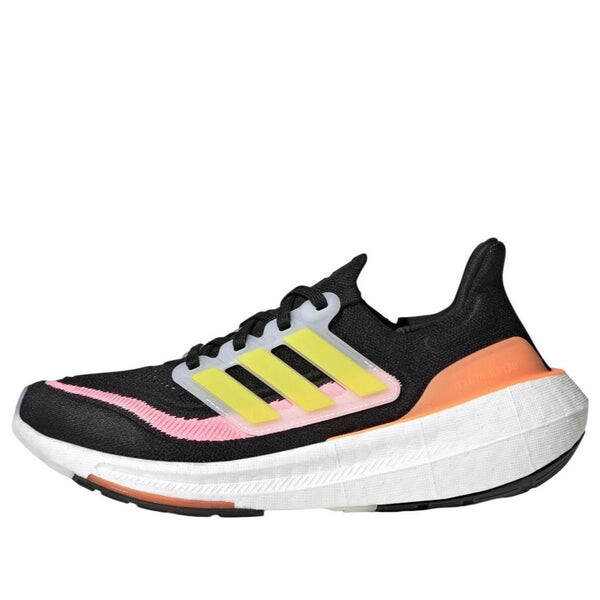 

Кроссовки ультрабуст лайт Adidas, черный