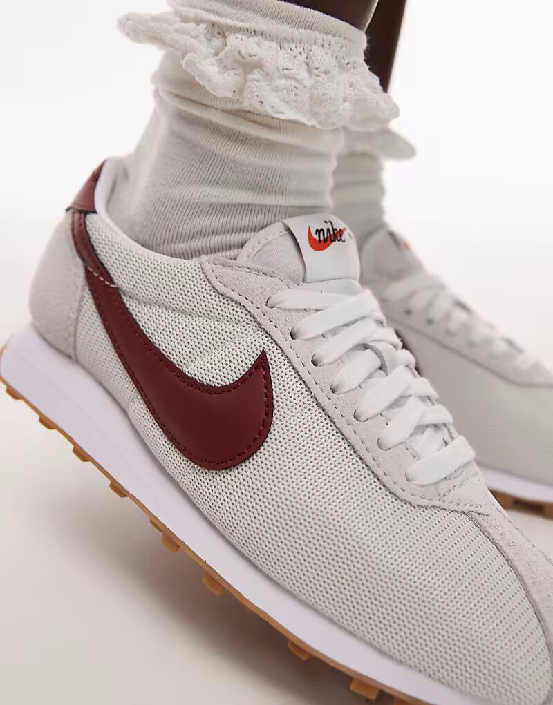 Кроссовки Nike LD-1000 белого и бордового цвета — фото 3