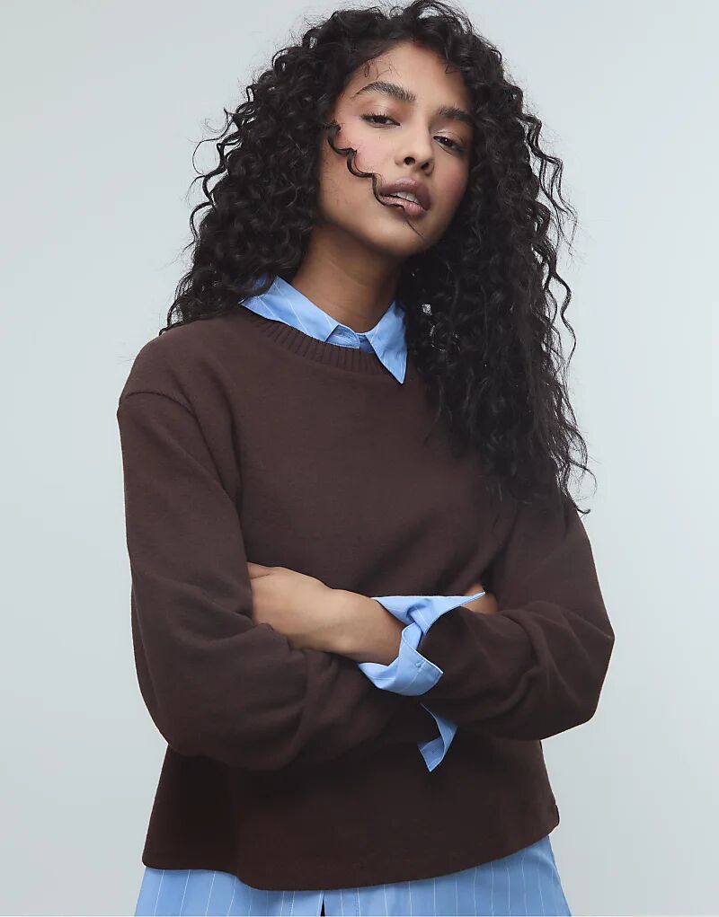 

Футболка Stradivarius Knit с круглым вырезом коричневого цвета