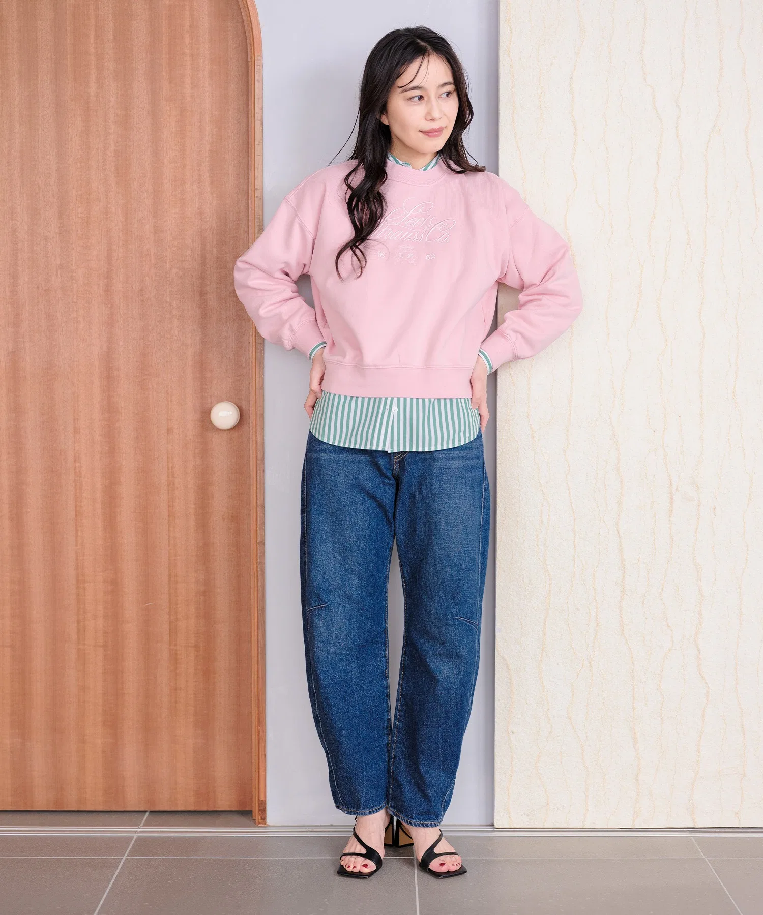 Джинсы Levi's CINCH Barrel, цвет Medium Indigo — фото 3