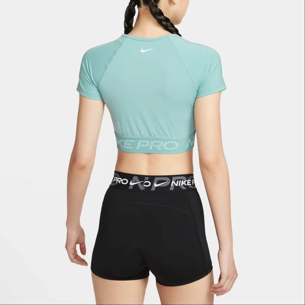 Женская майка Pro Dri FIT с коротким рукавом и принтом Nike, зеленый — фото 3