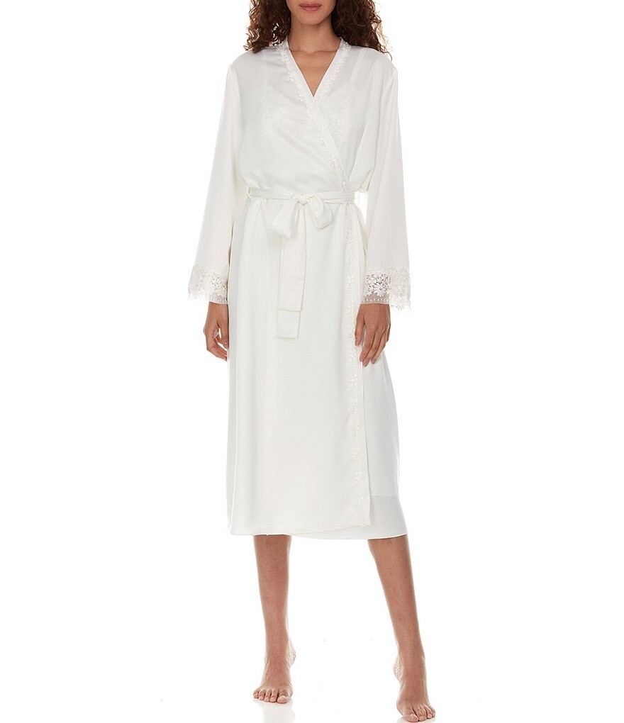 

Длинный халат с запахом и кружевной отделкой Flora Nikrooz Showstopper, белый