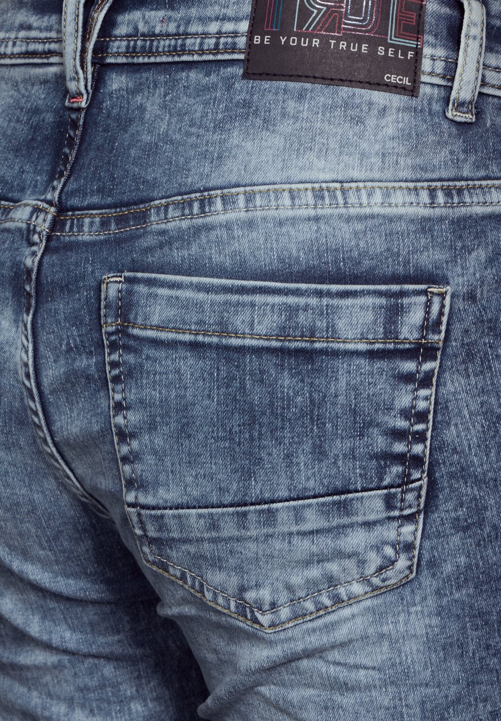 

Джинсы облегающего кроя CASUAL FIT Cecil, синий деним