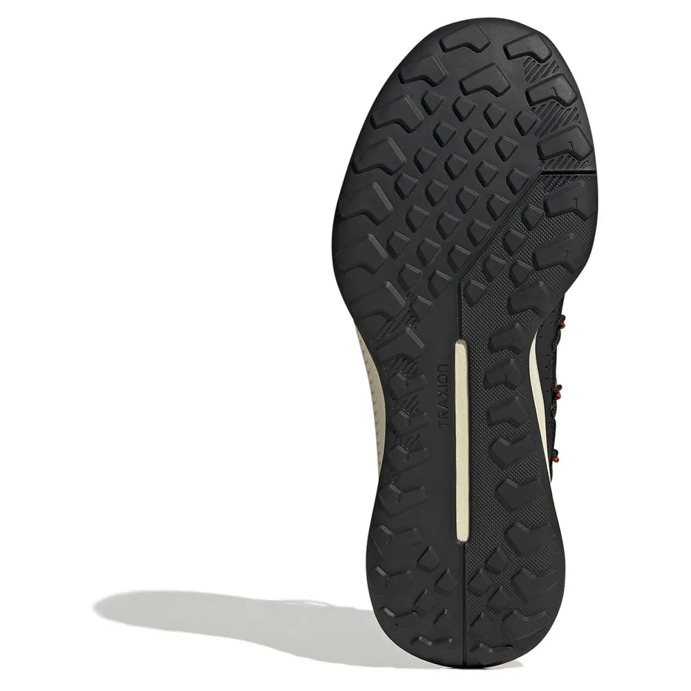 Походные ботинки adidas Terrex Voyager 21 Travel, зеленый — фото 2