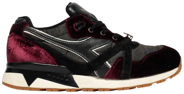 

Кроссовки Diadora 24 Kilates x SBTG x N9000 'In Vino Veritas', красный