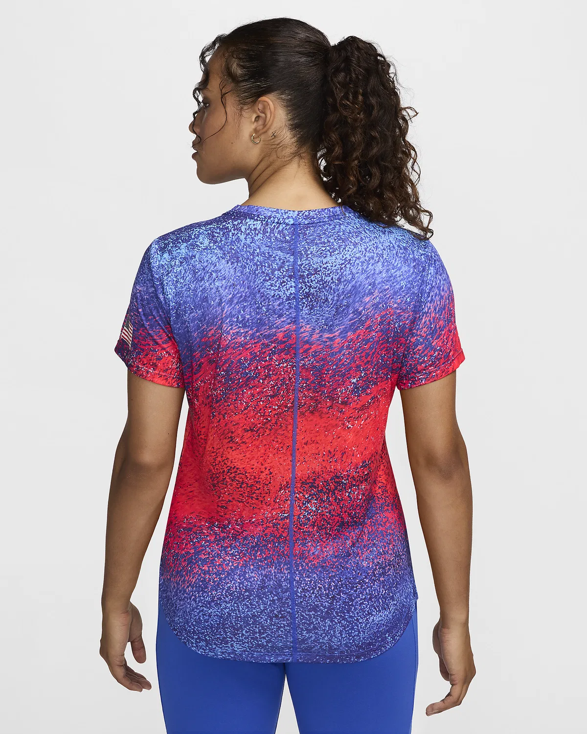 Женский топ Nike Dri-FIT Running с коротким рукавом USA One, Bright Crimson/Old Royal/Baltic Blue/White — фото 2
