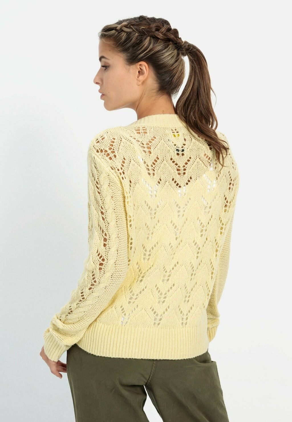 

Вязаный свитер MIT V-AUSSCHNITT camel active, бежевый