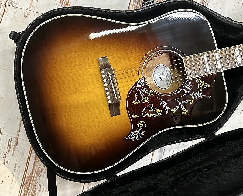 

Акустическая гитара Gibson Hummingbird Standard 2023 Vintage Sunburst New Unplayed Auth Dlr #066