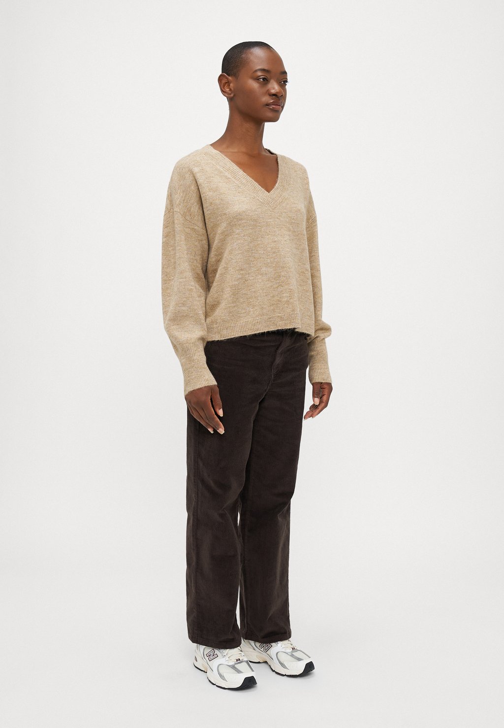 

Джемпер VMJUPITER V NECK Vero Moda Petite, бежевый