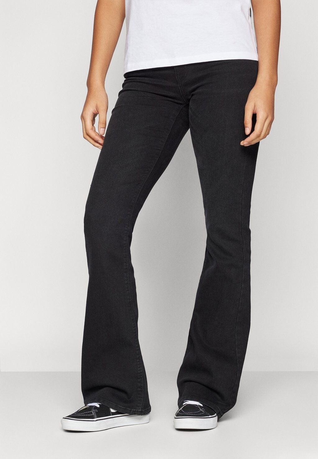 

Джинсы Bootcut Onlpaola Flared ONLY, цвет washed black