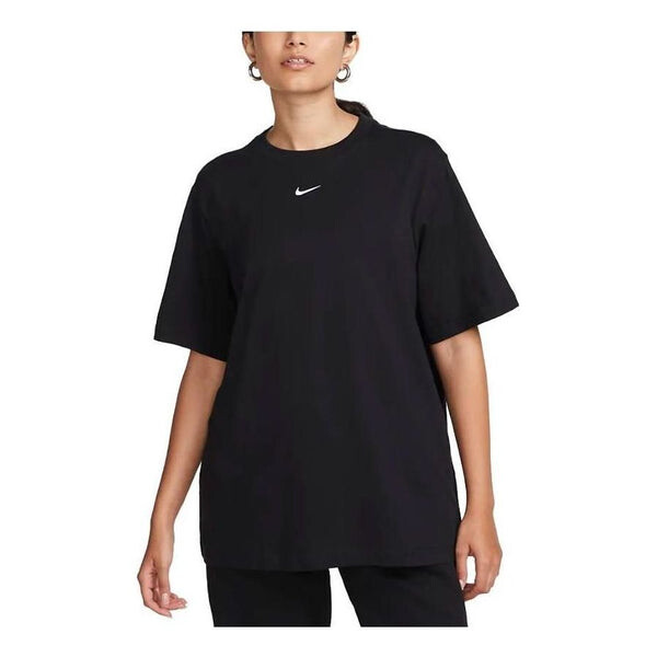 

Футболка sportswear small swoosh t-shirt asia sizing 'black' Nike, черный