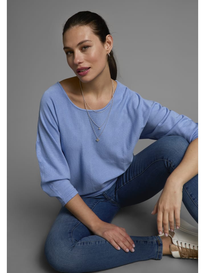 

Свитер Laura Scott